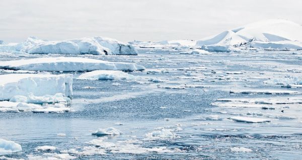 Das längste Autorennen der Welt - Zugefrorene See